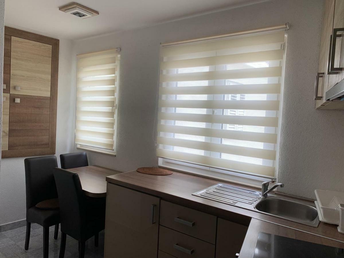 Oborska Ulica Centar Apartment Baska Voda Luaran gambar